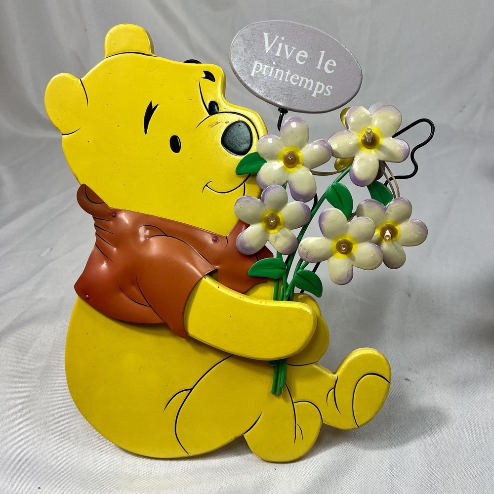 VTG Winnie the Pooh Light Up Decor Disney Flower Sign Happy Spring Reversible